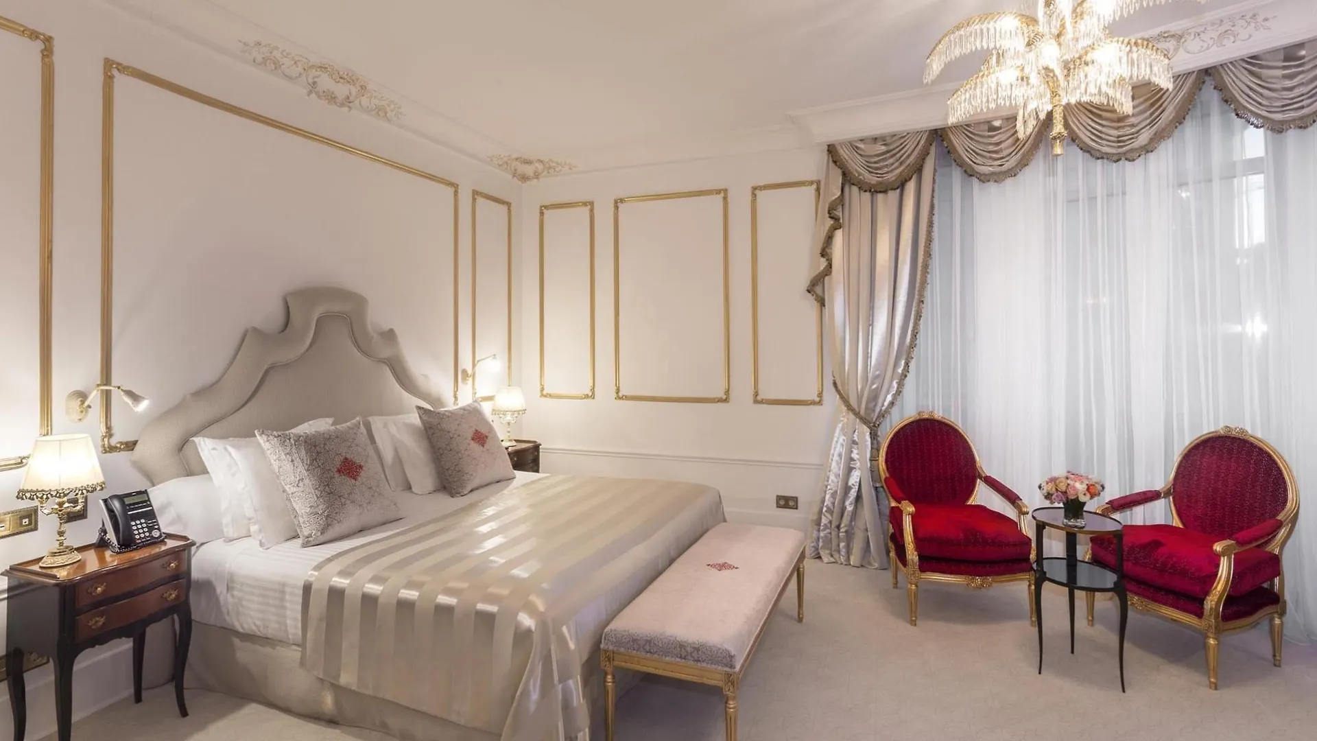 *****  Hotel El Palace Barcelona Spain