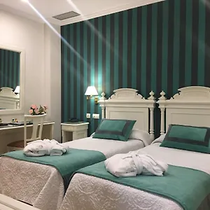 Adriano Boutique 3* Sevilla