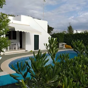 https://apartamentos-delfines.balearic-islands.net